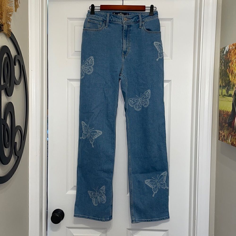 Hollister Ultra High-Rise Dad Jean Light Wash Butterfly Print Wide Leg, NWOT